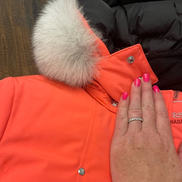 Moose Knuckles Unisex Parka - Picture 7 of 12